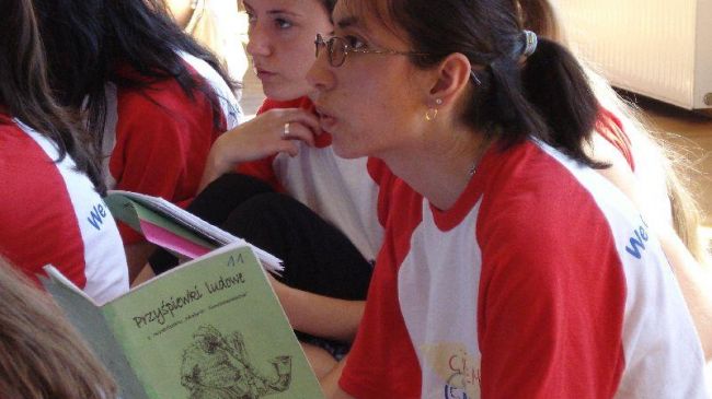 Ten język polski... Cigdem skupiona nad powiedzeniem słowa "góry"
