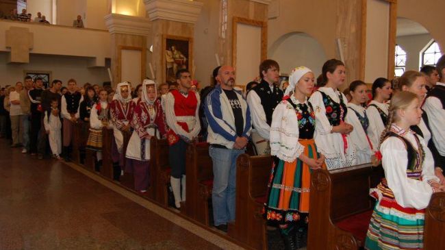 Razem na mszy katolickiej
